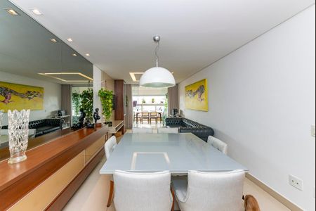 Apartamento à venda com 112m², 3 quartos e 3 vagasSala