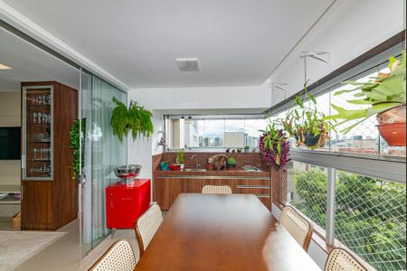 Apartamento à venda com 112m², 3 quartos e 3 vagasVaranda da Sala