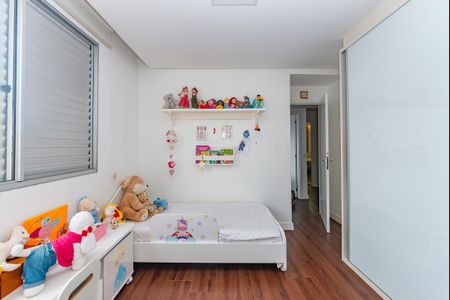 Apartamento à venda com 112m², 3 quartos e 3 vagasQuarto 2