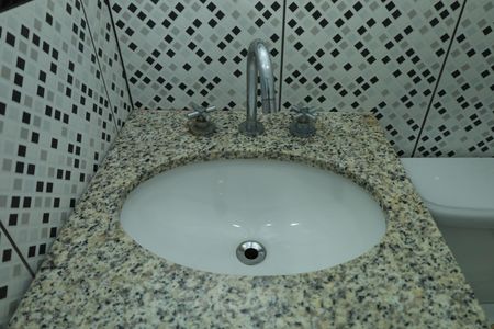 Casa para alugar com 80m², 4 quartos e 1 vagaBanheiro 2