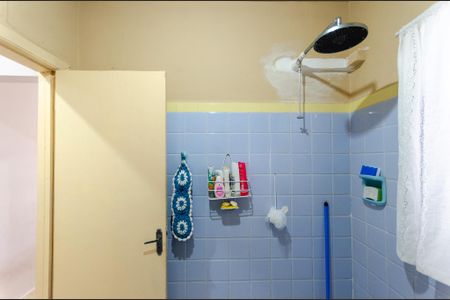 Casa à venda com 200m², 3 quartos e 1 vaga Casa à venda com 200m², 3 quartos e 1 vagaBanheiro