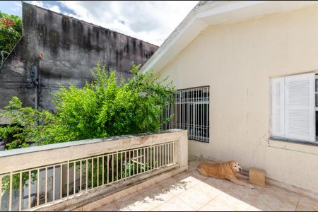 Casa à venda com 200m², 3 quartos e 1 vaga Casa à venda com 200m², 3 quartos e 1 vagaVaranda