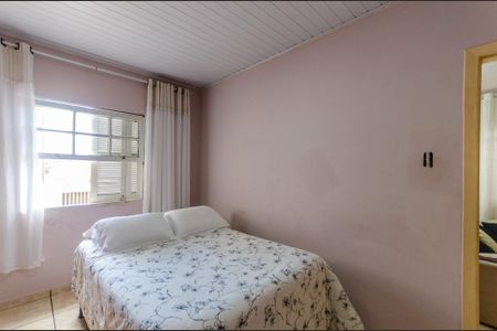 Casa à venda com 200m², 3 quartos e 1 vaga Casa à venda com 200m², 3 quartos e 1 vagaQuarto 1