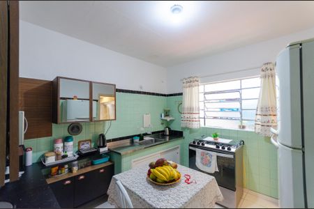 Casa à venda com 200m², 3 quartos e 1 vaga Casa à venda com 200m², 3 quartos e 1 vagaCozinha