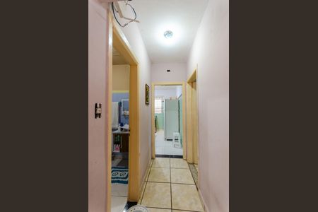 Casa à venda com 200m², 3 quartos e 1 vaga Casa à venda com 200m², 3 quartos e 1 vagaCorredor