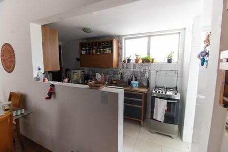 Apartamento à venda com 90m², 2 quartos e 1 vaga Apartamento à venda com 90m², 2 quartos e 1 vagaCozinha e Área de Serviço