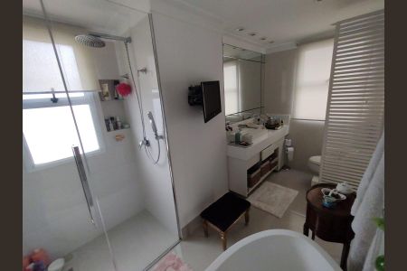 Apartamento à venda com 140m², 2 quartos e 3 vagas