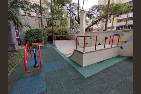 Apartamento à venda com 140m², 2 quartos e 3 vagas