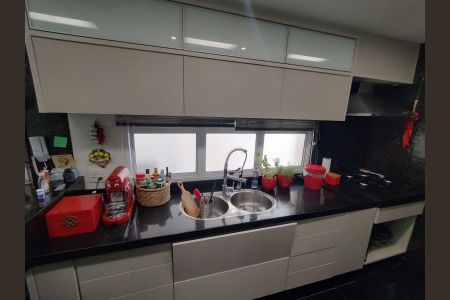 Apartamento à venda com 140m², 2 quartos e 3 vagas