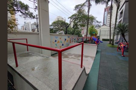 Apartamento à venda com 140m², 2 quartos e 3 vagas