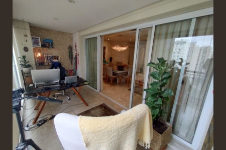 Apartamento à venda com 140m², 2 quartos e 3 vagas