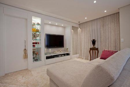 Apartamento à venda com 140m², 2 quartos e 3 vagas