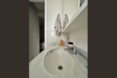 Apartamento à venda com 82m², 3 quartos e 1 vagaBanheiro da suíte