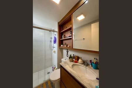Apartamento à venda com 82m², 3 quartos e 1 vagaBanheiro Social