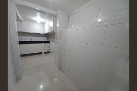 Cozinha de casa para alugar com 2 quartos, 60m² em Catiapoã, São Vicente