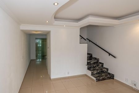 Sala de Estar de casa de condomínio para alugar com 2 quartos, 61m² em Parque Villa Flores, Sumaré