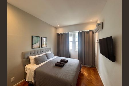 Quarto 1 de apartamento à venda com 3 quartos, 100m² em Copacabana, Rio de Janeiro