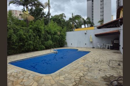 Casa à venda com 110m², 3 quartos e 2 vagasÁrea comum - Piscina