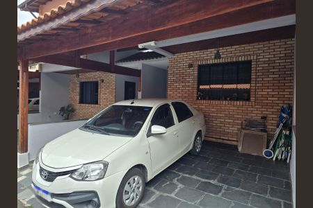 Casa à venda com 110m², 3 quartos e 2 vagasGaragem 