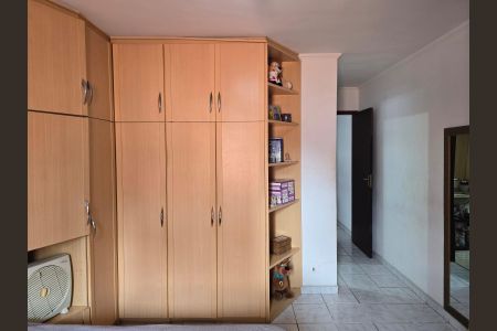 Casa à venda com 110m², 3 quartos e 2 vagasSuíte