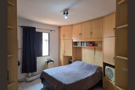 Casa à venda com 110m², 3 quartos e 2 vagasSuíte