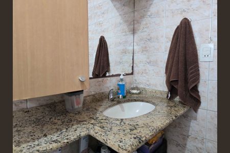 Casa à venda com 110m², 3 quartos e 2 vagasBanheiro da Suíte