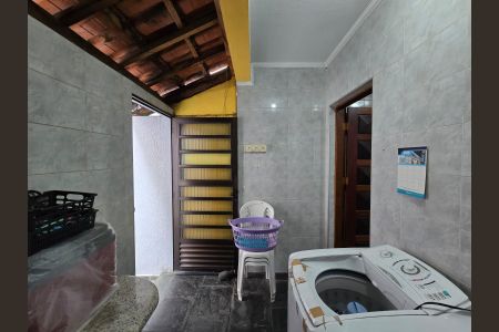 Casa à venda com 110m², 3 quartos e 2 vagasÁrea de Serviço