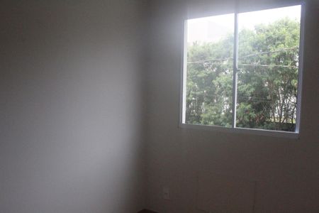 Quarto 1 de apartamento para alugar com 2 quartos, 45m² em Taquara, Rio de Janeiro