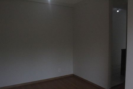 Sala de apartamento para alugar com 2 quartos, 45m² em Taquara, Rio de Janeiro