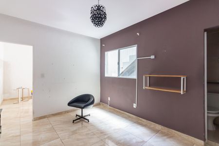 Comodo  de casa para alugar com 1 quarto, 35m² em Recanto das Rosas, Osasco