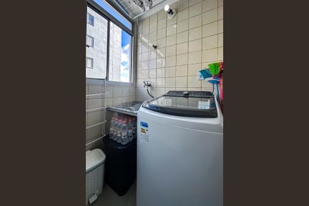 Apartamento à venda com 63m², 2 quartos e 1 vagaÁrea de Serviço