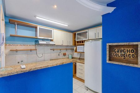 Cozinha de casa de condomínio para alugar com 2 quartos, 58m² em Nossa Senhora das Gracas, Canoas