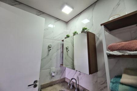 Apartamento à venda com 59m², 2 quartos e 1 vagaBanheiro da Suíte