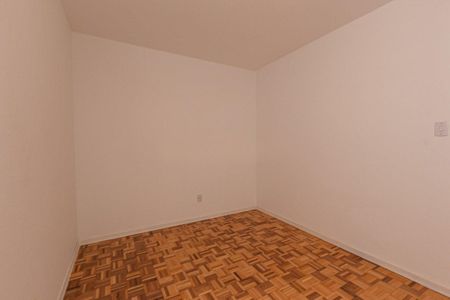 Casa à venda com 272m², 4 quartos e 3 vagas Casa à venda com 272m², 4 quartos e 3 vagasQuarto 2