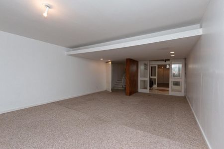 Sala  de casa à venda com 4 quartos, 272m² em Rio Branco, Porto Alegre