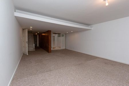 Sala  de casa à venda com 4 quartos, 272m² em Rio Branco, Porto Alegre