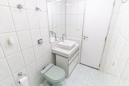 Apartamento para alugar com 64m², 2 quartos e 1 vagaBanheiro