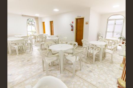Apartamento para alugar com 64m², 2 quartos e 1 vagaÁrea comum - Salão de festas