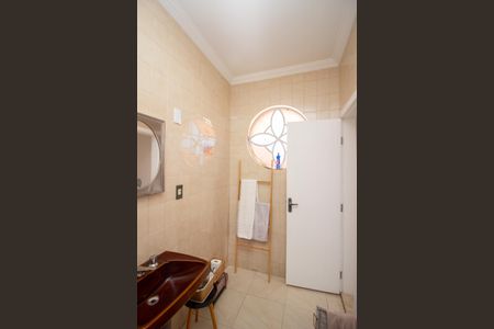 Casa à venda com 360m², 3 quartos e 2 vagasBanheiro da Suíte