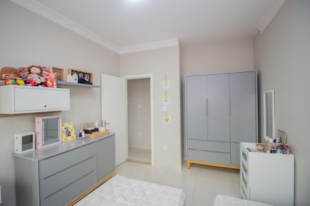 Casa à venda com 360m², 3 quartos e 2 vagasQuarto 2