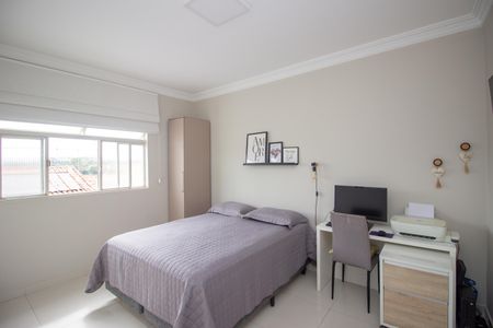 Casa à venda com 360m², 3 quartos e 2 vagasQuarto 1