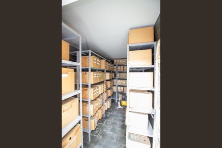Casa à venda com 360m², 3 quartos e 2 vagasEscritório