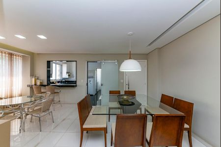 Sala de apartamento para alugar com 3 quartos, 90m² em Lourdes, Belo Horizonte