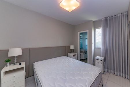 Apartamento para alugar com 90m², 3 quartos e 2 vagas Apartamento para alugar com 90m², 3 quartos e 2 vagasSuíte