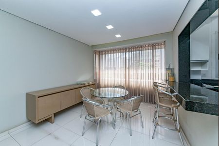 Apartamento para alugar com 90m², 3 quartos e 2 vagas Apartamento para alugar com 90m², 3 quartos e 2 vagasSala