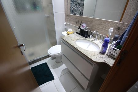 Apartamento à venda com 79m², 3 quartos e 2 vagasBanheiro Social