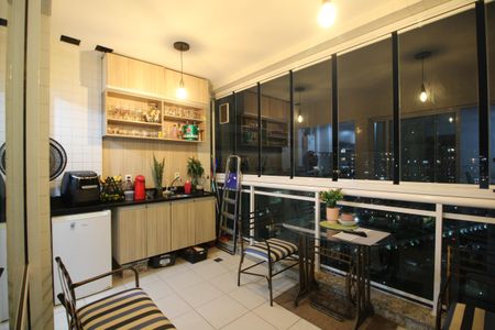 Apartamento à venda com 79m², 3 quartos e 2 vagasVaranda