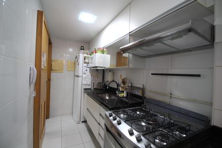 Apartamento à venda com 79m², 3 quartos e 2 vagasCozinha