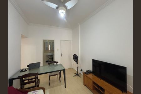 Sala de apartamento para alugar com 2 quartos, 85m² em Copacabana, Rio de Janeiro