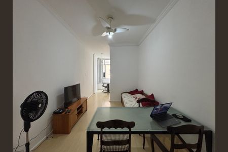 Sala de apartamento para alugar com 2 quartos, 85m² em Copacabana, Rio de Janeiro